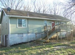 23205 NE 122nd St, Excelsior Springs, MO 64024