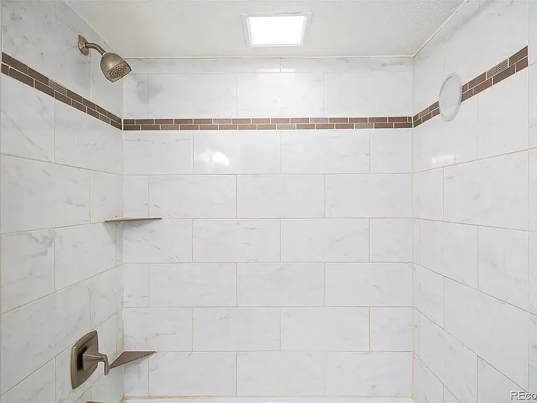 400 S Lafayette St #604 — Photo 7