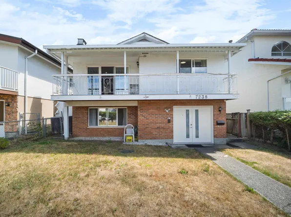 7238 Stirling St, Vancouver, BC V5P 4H5