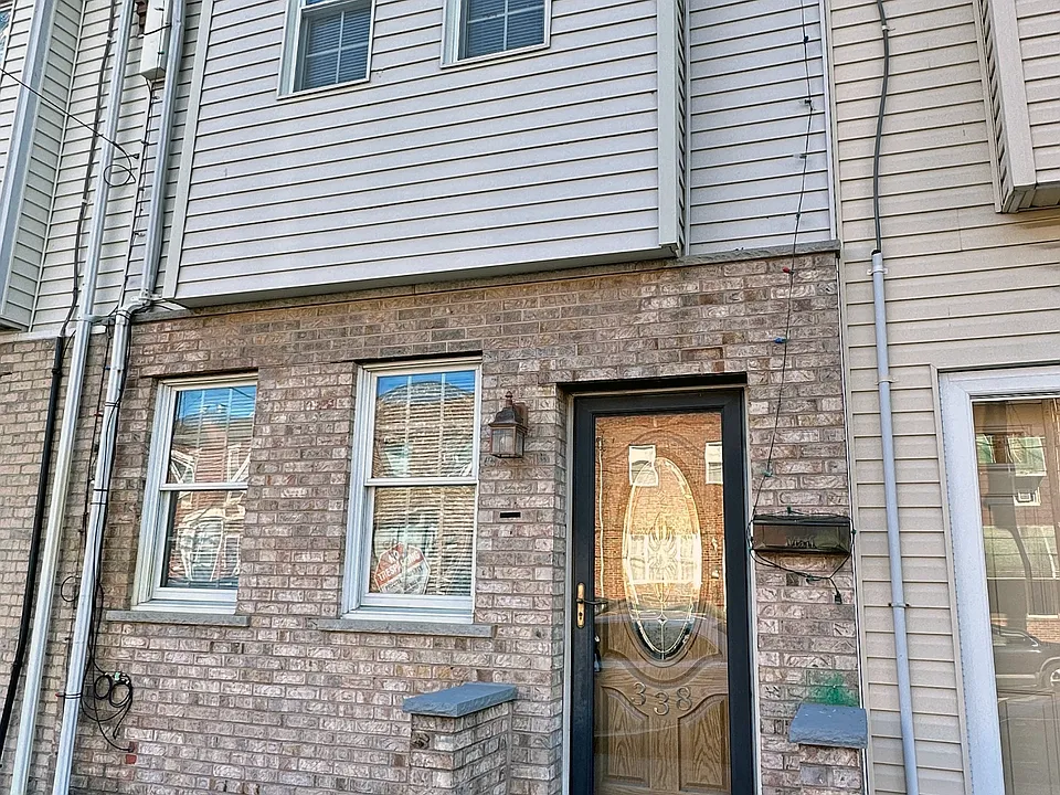 338 Snyder Ave