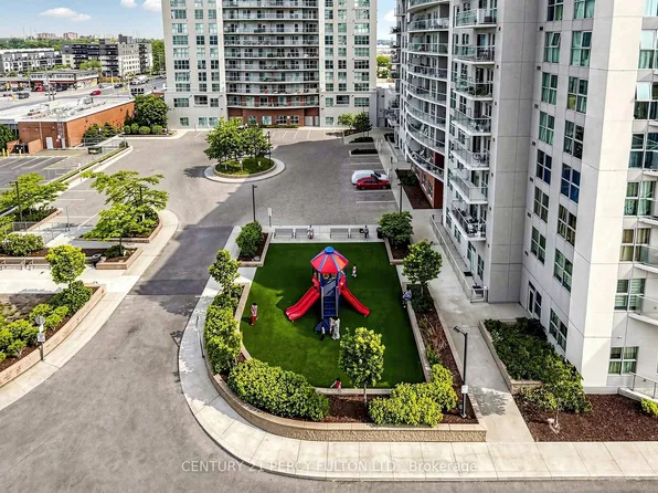 1328 Birchmount Rd #802, Toronto, ON M1R 0B6