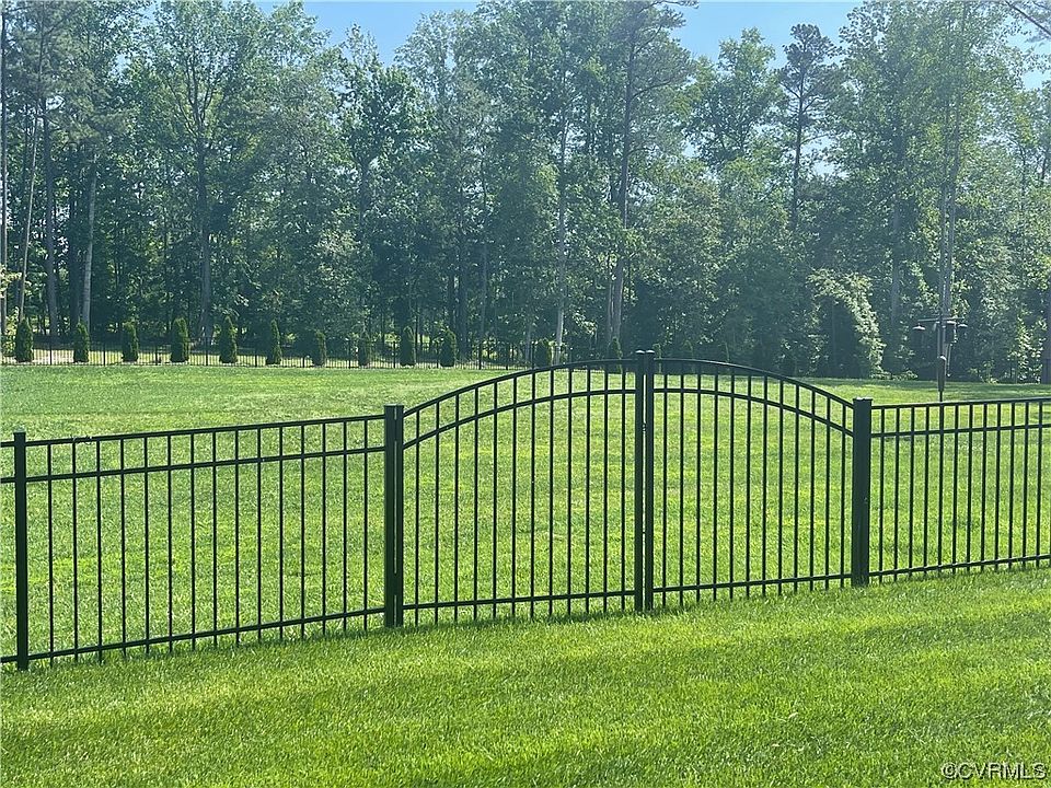 2nd image of 8319 McKibben Dr