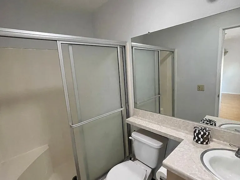 7002 Melody Ln — Photo 15