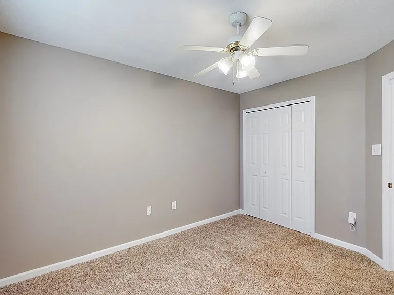 145 Hope Creek Dr — Photo 16