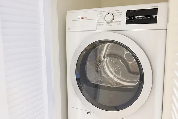 Rented by Greystar | media 34