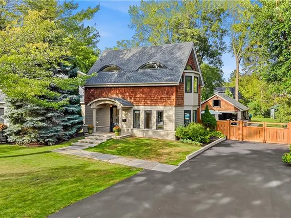 423 Smith Ave, Burlington, ON L7R 2T9
