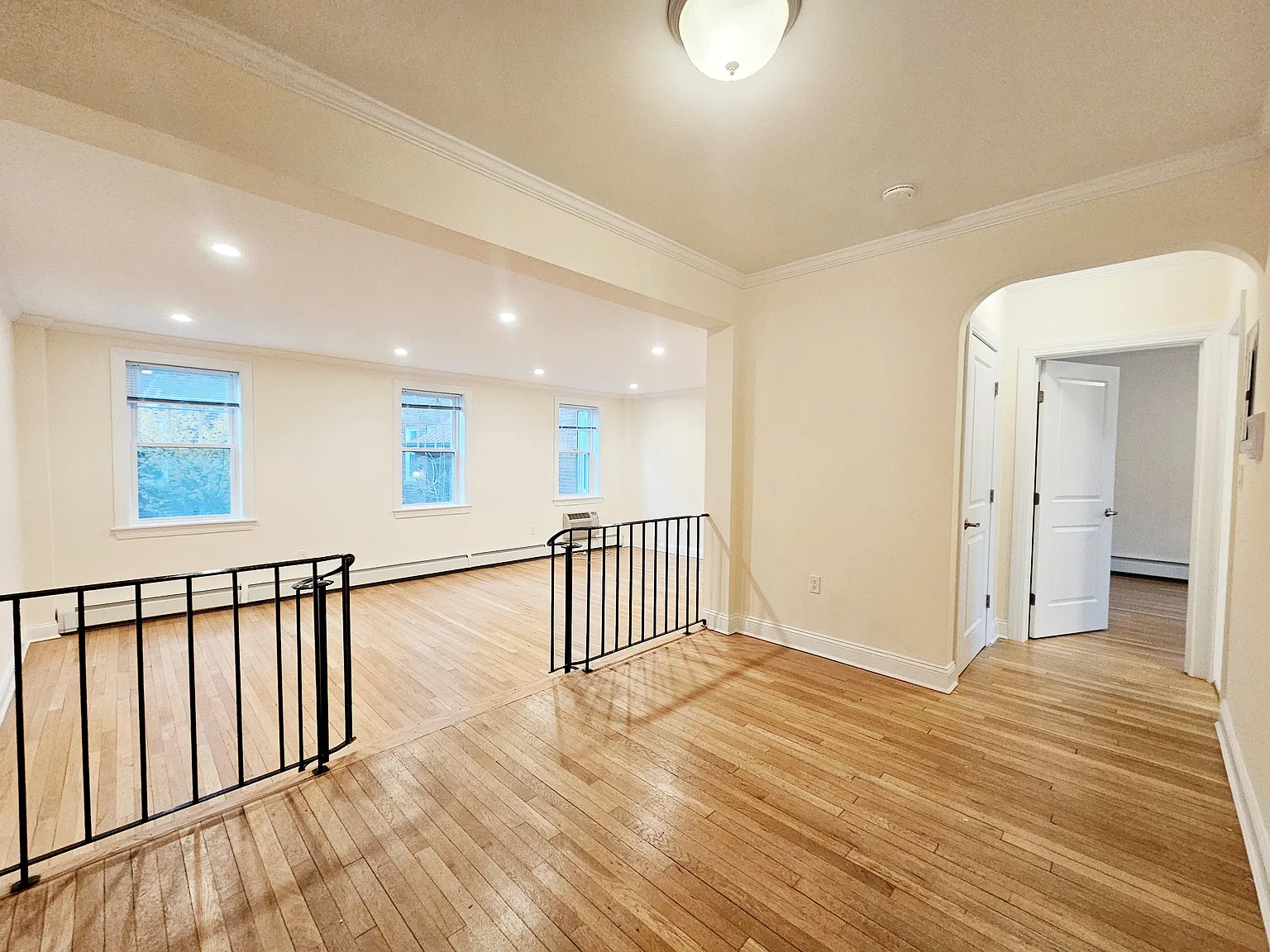 39 Auburn St — Photo 1