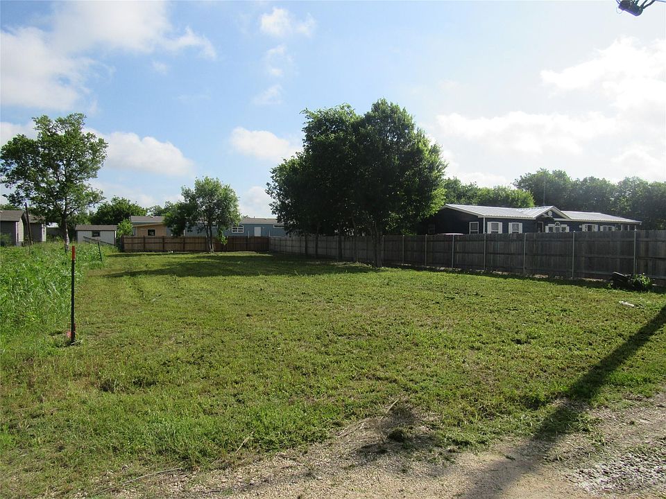 1st image of 500 Arnold Dr