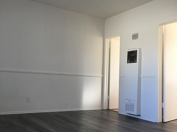 2nd image of 110 N Cedar St #9
