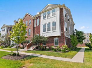 3 Margaret Ct, Schaumburg, IL 60194