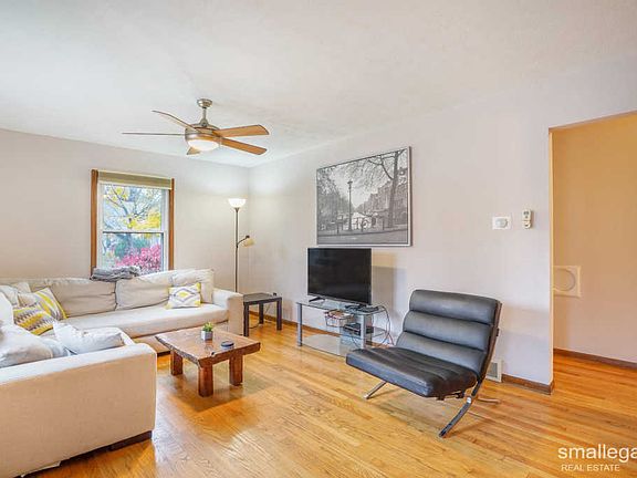 4th image of 1561 Giddings Ave SE