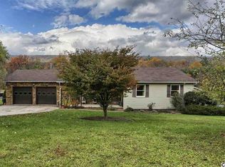 7022 Sleepy Hollow Rd, Harrisburg, PA 17112