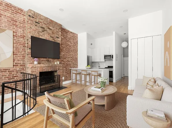 305 W 55th St APT A, New York, NY 10019