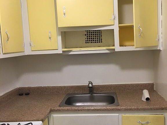 4th image of 14050 Burden Cres