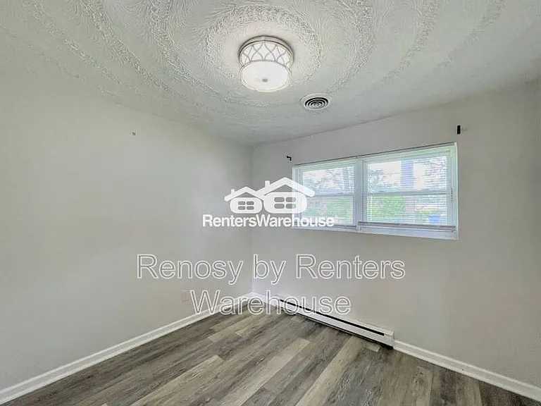 2912 Doris Ave — Photo 9