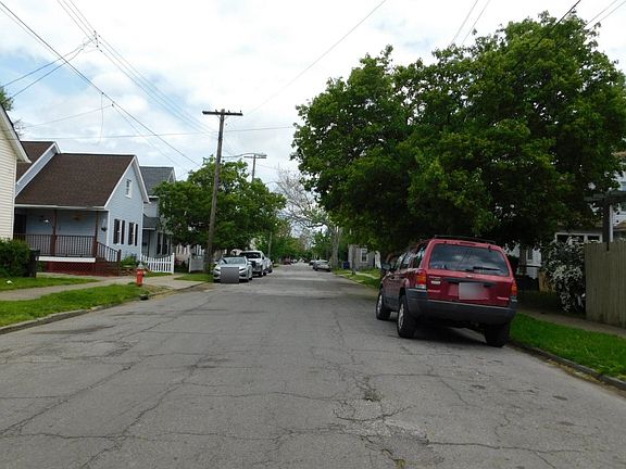 5th image of 3344 W 31st St