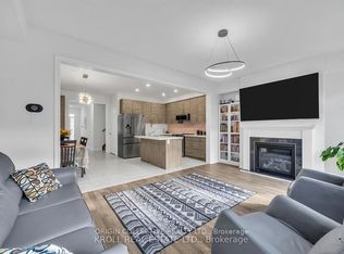 26 Frederick Taylor Way, East Gwillimbury, ON L0G1M0