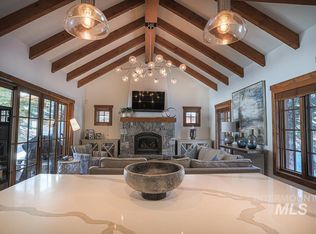 22 Rock Creek Ct, Cascade, ID 83611