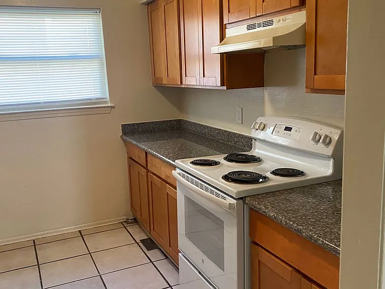 8717 Granite Dr — Photo 8