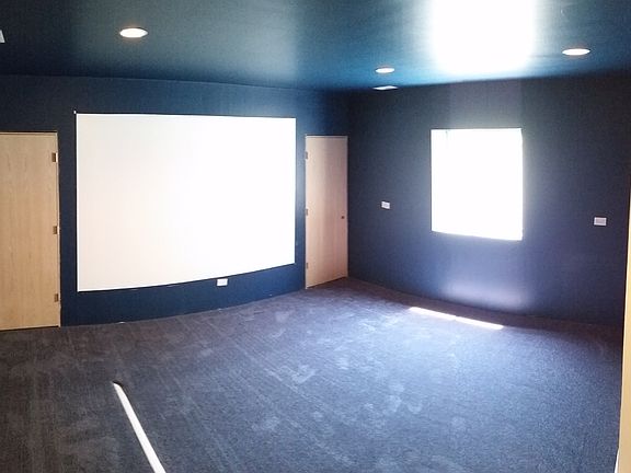 2nd image of 207 S Linden Ave