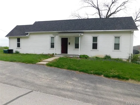1200 Kentucky St, Louisiana, MO 63353