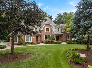 713 Fox Glen Dr, St Charles, IL 60174