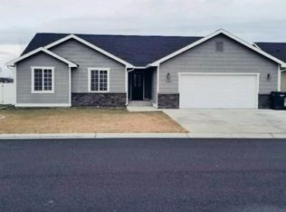 5909 Crestfields Rd, Yakima, WA 98903