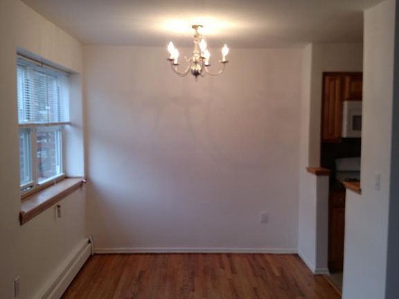 4th image of 527 Bloomfield Ave APT B5