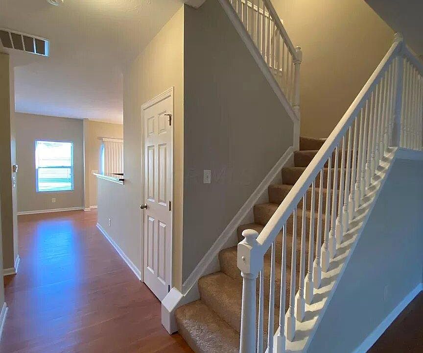 1st image of 1238 Park Dr