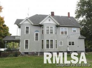 100 N Swarts Ave, Abingdon, IL 61410