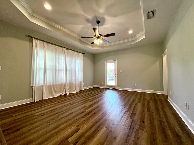 9923 Summer Woods Cir N — Photo 2