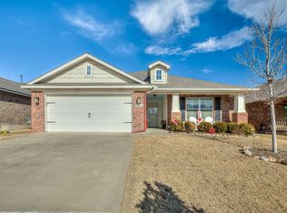 10437 NW 35th St, Yukon, OK 73099
