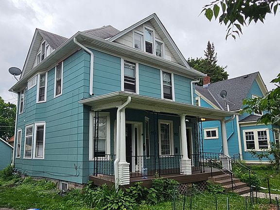 2nd image of 950-952 Charles Ave