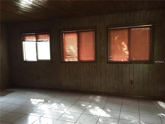 3rd image of 1276 Indian Bluff Dr