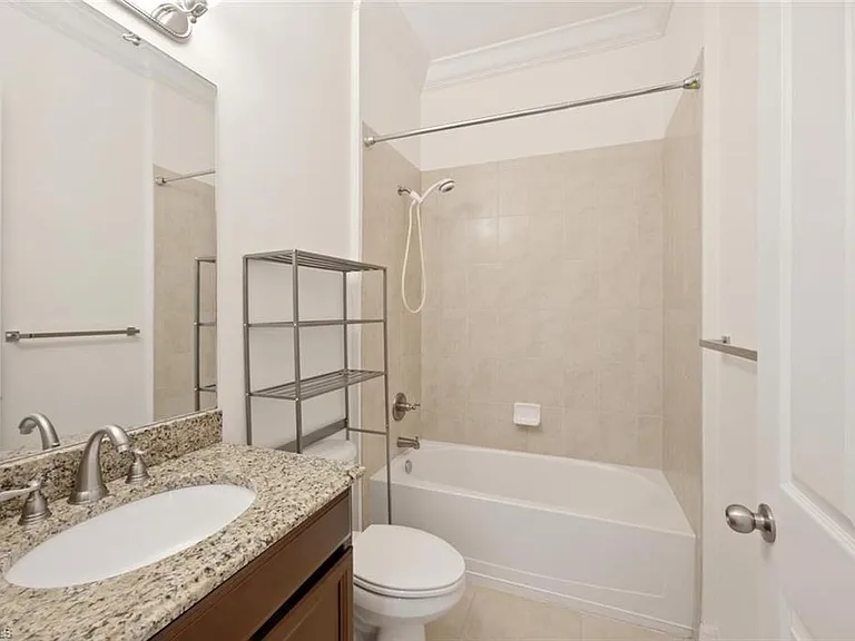 6853 Il Regalo Cir — Photo 20