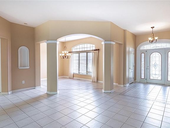 3rd image of 2824 Legend Falls Ct