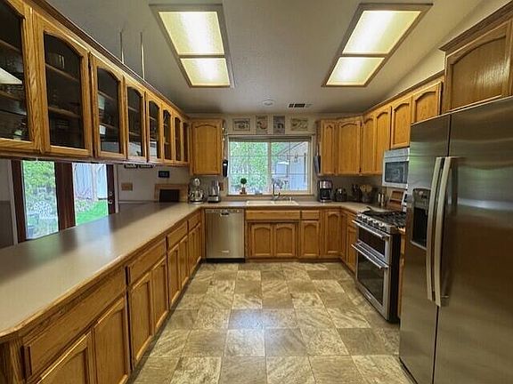3rd image of 37189 Galena Cir