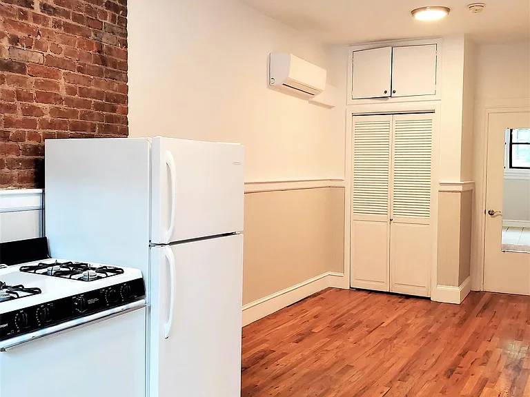 515 Manila Ave #1A — Photo 4