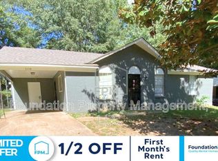 3130 Normandy Dr, Horn Lake, MS 38637