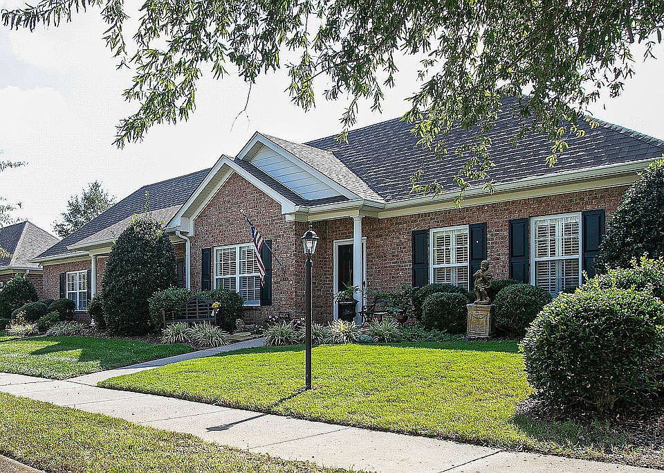 527 Madeira Townhome