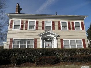 3562 167th St, Flushing, NY 11358