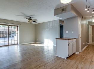 9806 Whipps Mill Rd UNIT 1, Louisville, KY 40223