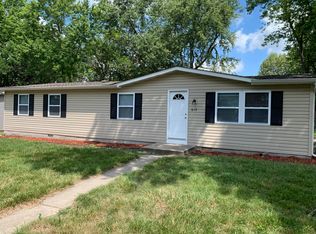 610 Angela Ct, New Baden, IL 62265