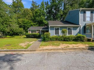 79 Sandalwood Cir, Lawrenceville, GA 30046