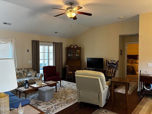 4th image of 4938 Alamance Drive SE