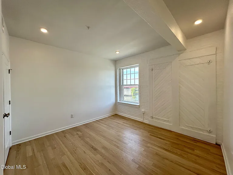 155 River St #4A — Photo 15