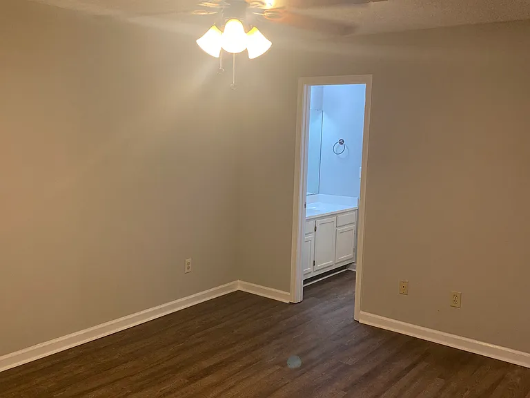 8332 Grand Oak Ct — Photo 10