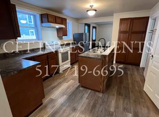 724 N Cochran Ave, Charlotte, MI 48813