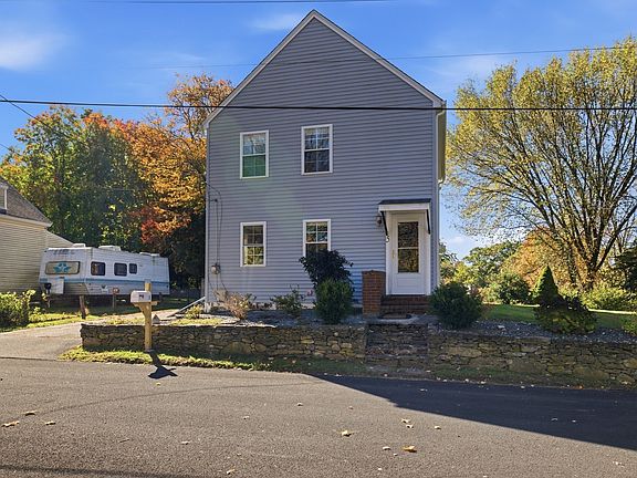 2nd image of 5 Red Ln