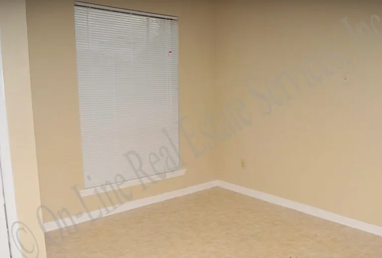 806 San Pedro Dr #D — Photo 4